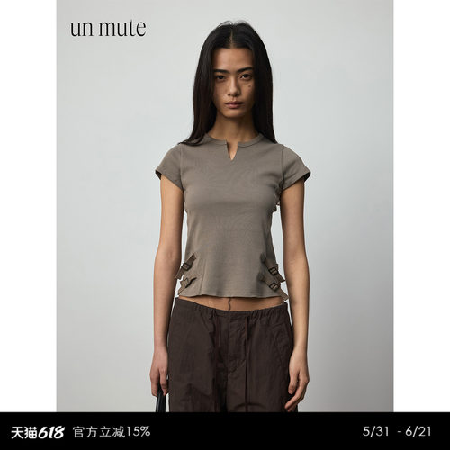 UNMUTE破坏领调节带短T恤