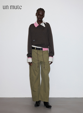 UN MUTE25FW 美丽诺超细羊毛撞色斜襟POLO领不对称下摆羊毛针织衫