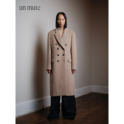 羊驼毛混纺双排牛角扣H型大衣