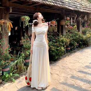 法式白色一字肩连衣裙子女夏2025年新款开春穿搭气质收腰长裙套装