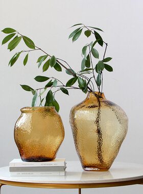 甄选简约不规则棕色吊钟花级感异形水培插花器家居客厅样板间摆件