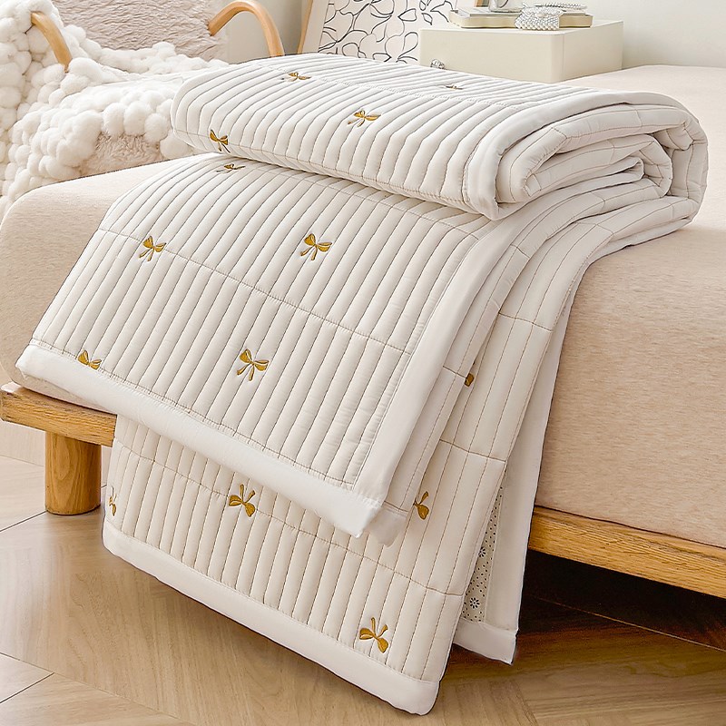 A类绣花大豆纤维床垫软垫家用卧室床褥垫铺底春夏可折叠垫被褥子