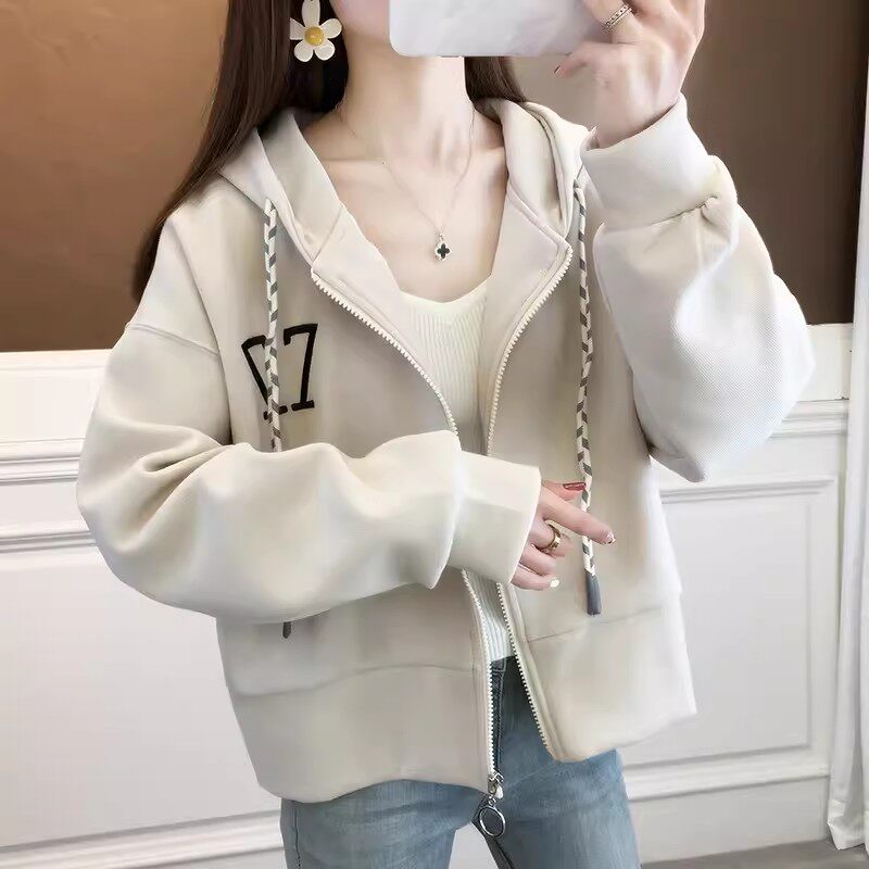 早春小个子连帽卫衣女春秋薄款宽松大码小众设计感短款开衫外套