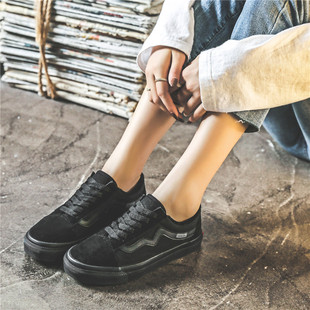 2022冬季新款棉鞋女韩版低帮加绒加厚帆布鞋全黑色保暖软底工装鞋
