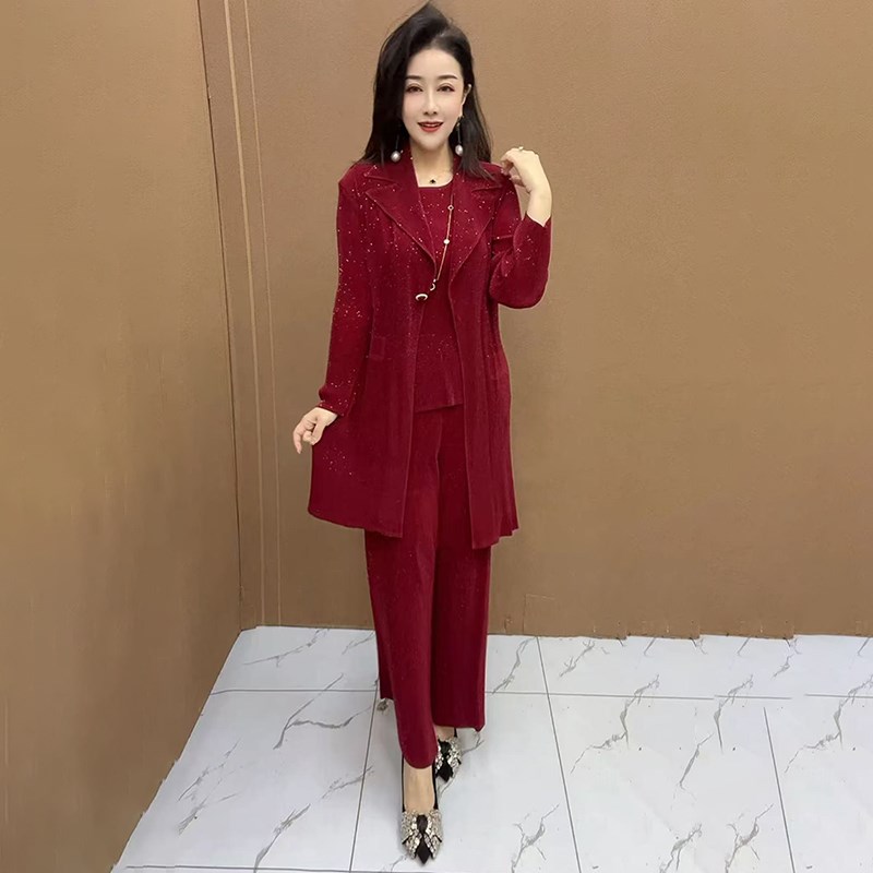 气质妈妈褶皱三件套2025春秋时尚休闲大码减龄显瘦西服阔腿裤套装