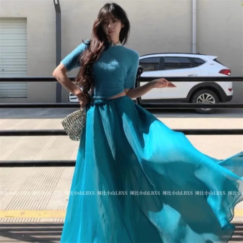 气质高级感圆领短袖马海毛针织衫女夏季高腰流光纱大摆半身裙套装
