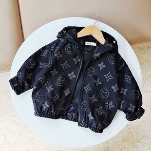 男童外套2023年春秋款新款洋派男宝宝连帽外套上衣儿童帅气冲锋衣