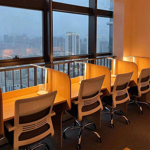 四川成都家庭自习室24小时1988网红付费共享大学住宿考研隔断桌椅