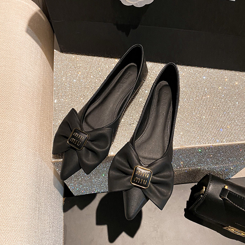 春秋尖头单鞋女平底浅口百搭2023新款G豆豆软底瓢鞋大码女鞋41一4,女鞋,浅口单鞋,淘宝优惠券,粉丝福利购,淘宝优惠卷