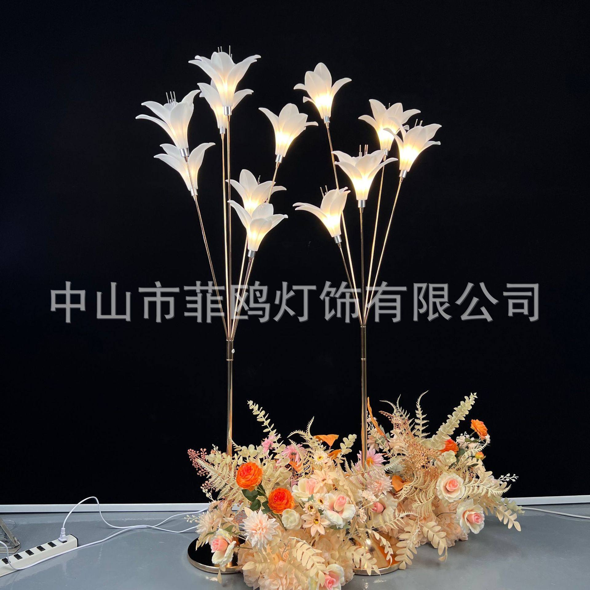 新款婚庆金色道具发光百合花森系婚礼舞台背景装饰迎宾区路引摆件,节庆用品/礼品,路引,淘宝优惠券,粉丝福利购,淘宝优惠卷