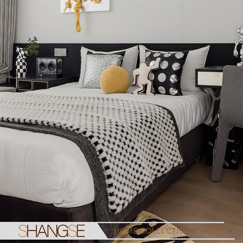 尚塞布艺黑白灰小男孩儿童搭毯抱枕展厅样板间床R上用品软装10件