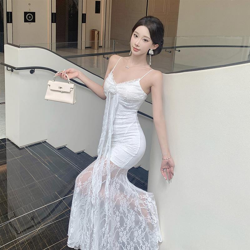 白色超仙绝美玫瑰飘带蕾丝吊带连衣裙海边度假风V领网纱收腰长裙