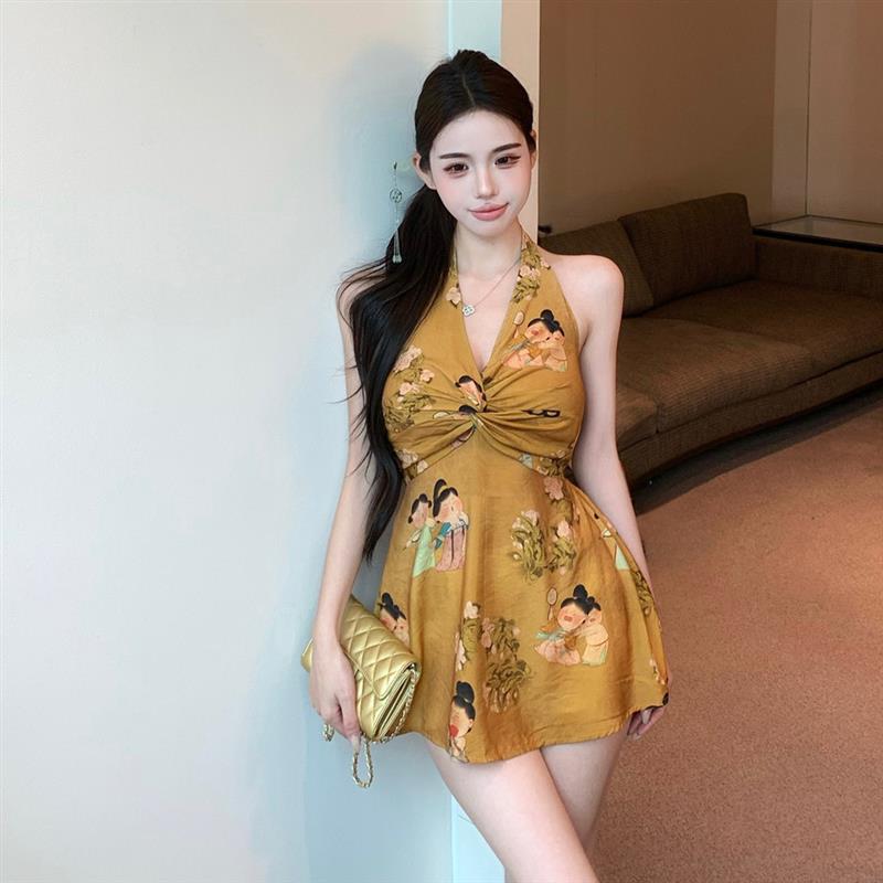 国潮新中式仕女印花挂脖露背扭结V领洋气别致无袖上衣+短裤套装潮