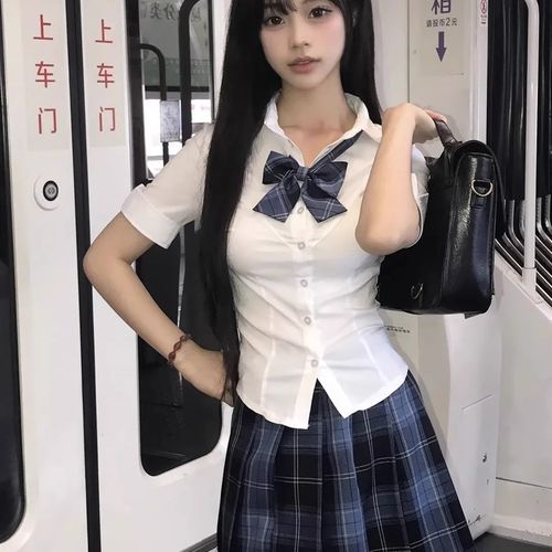 【冈梨田】纯欲风jk制服辣妹弹力收腰衬J衫女狗短格裙百褶裙套装