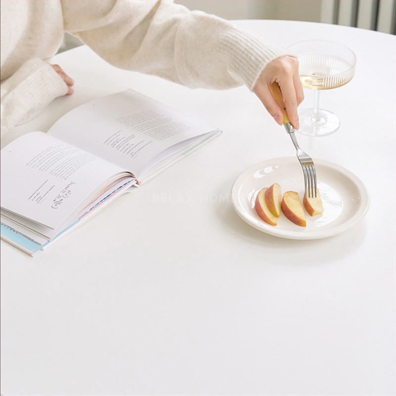 伊姆斯中古风餐桌韩国博小户型圆形纯色办公桌咖啡休闲桌子