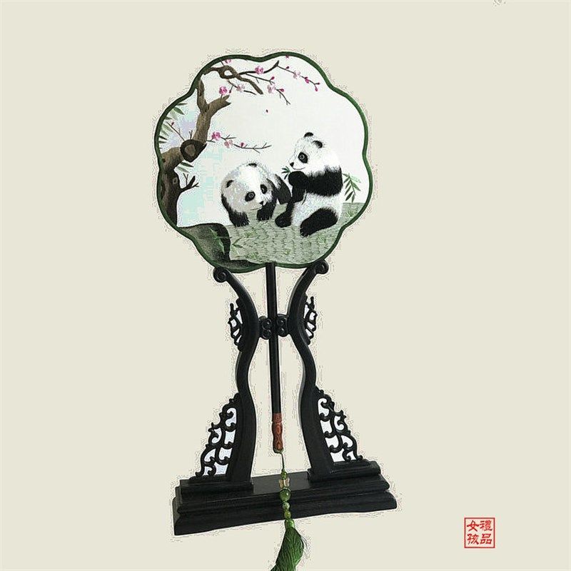 手工刺绣团扇湘绣熊猫扇子面绣汉服扇送老外礼品扇工艺扇子汉服