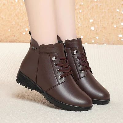 真皮羊毛妈妈女棉鞋秋冬款软底短靴女加绒加厚女鞋中老年软底皮鞋