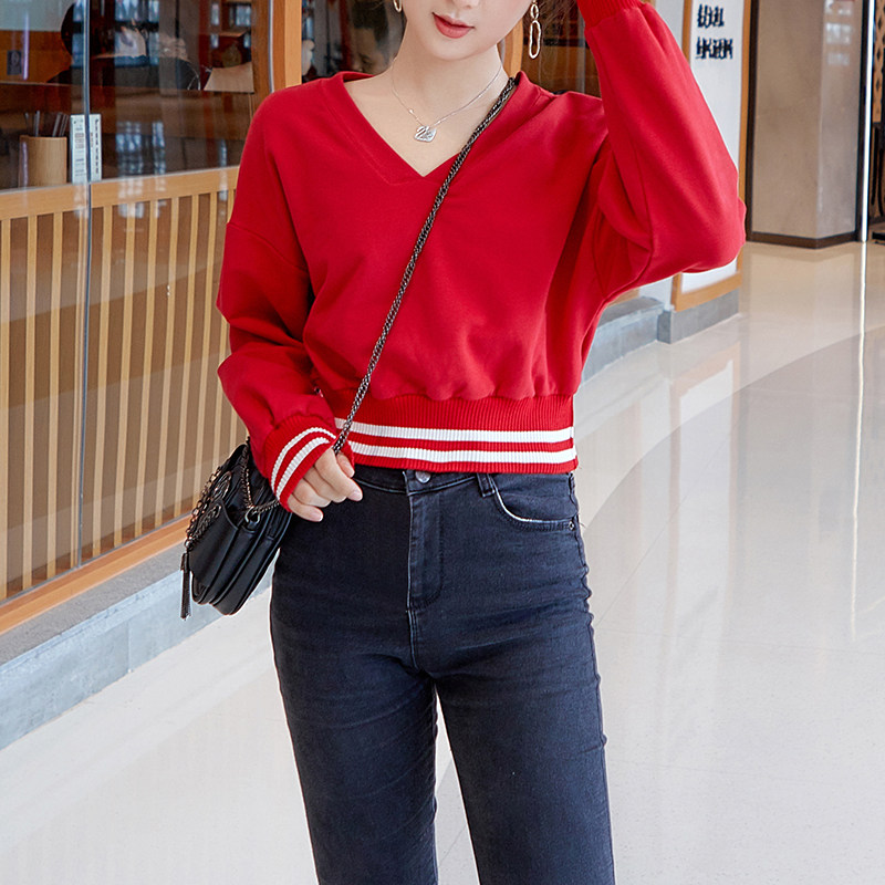 红色短款卫衣女2021秋冬韩版宽松加绒加厚长袖套头v领高腰上衣