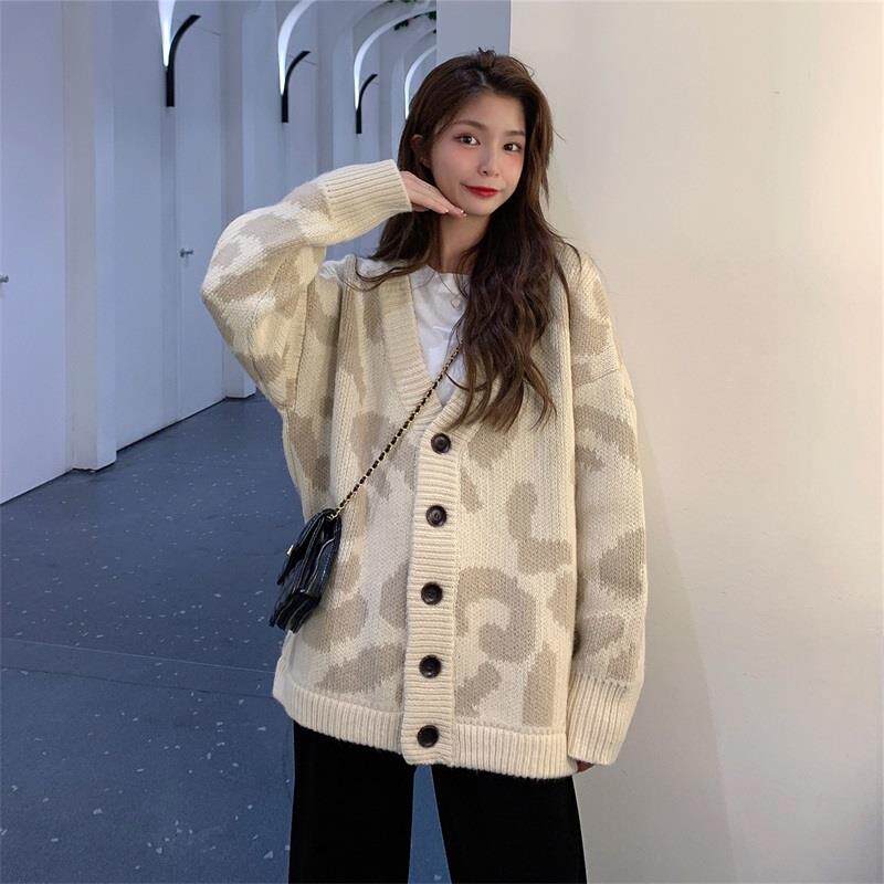 针织毛衣女2021新款秋冬外穿宽松慵懒学院风可爱甜美豹纹开衫外套