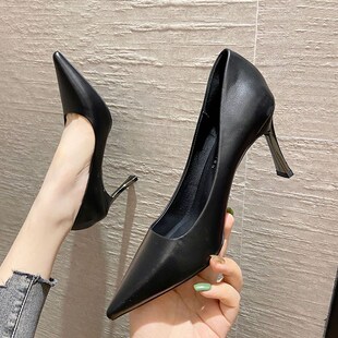 小码313233软皮工作鞋女黑色职业单鞋不累脚细跟高跟鞋大码41一43