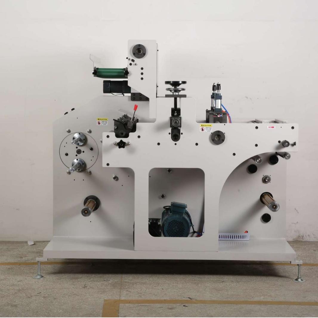 厂家供应纸张膜类热敏纸收银纸不停机小卷分切机