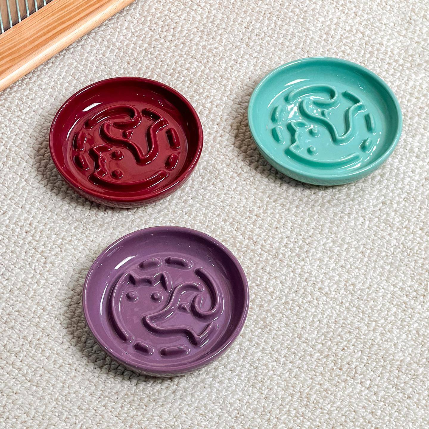 创意卡通猫狗图案慢食盘陶瓷防噎缓食碗防打翻猫碗狗碗宠物缓食盆