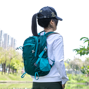 户外女士外出旅游小背包轻量化登山包20升徒步旅行双肩包超轻便