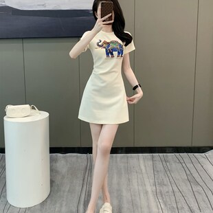 法式连衣裙女夏季2024新款印花休闲收腰显瘦a字短裙白色休闲T恤裙