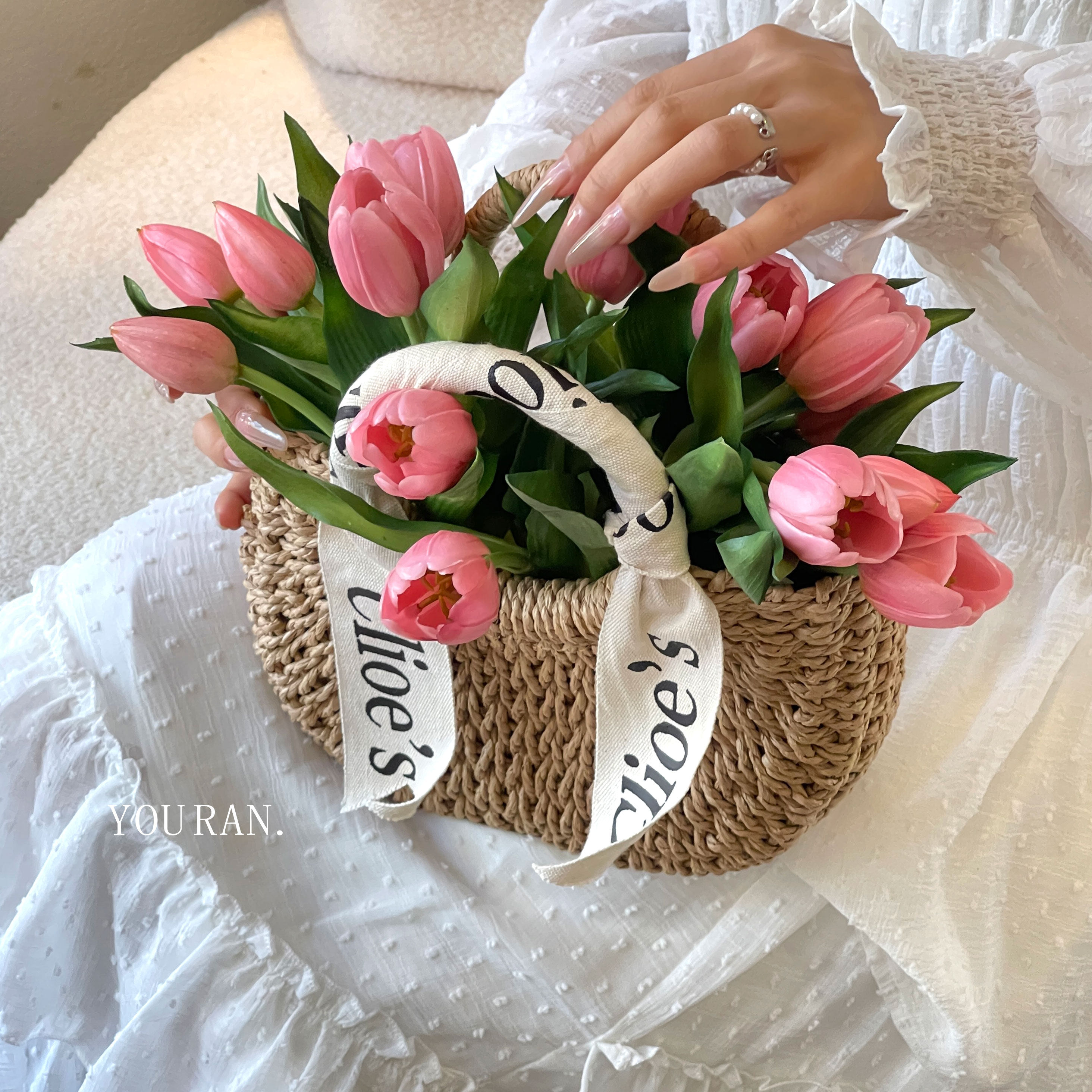 手感保湿郁金香仿真花手捧花假花束摆件客厅客厅摆设插花艺装饰品