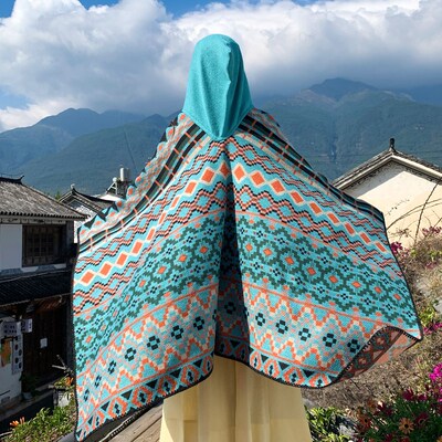 青海西藏云南旅游斗篷披风女x秋冬加厚民族风拍照出片超大开叉披
