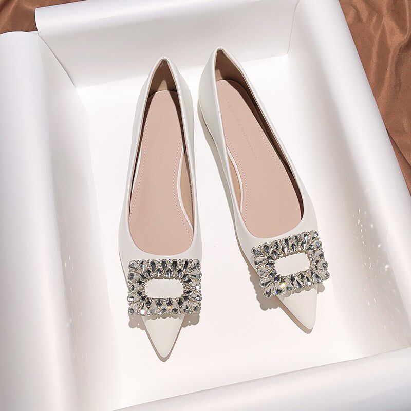 尖头水钻平底鞋女2024春秋新款浅口气质米N白色日常休闲低跟单鞋