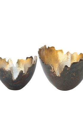 铝制复古做旧渐变色水墨感扁圆形器瓶样板间碎边果盘