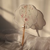 团扇古风短汉服搭配跳舞拍摄宫扇破云扇刺绣小圆扇舞蹈道具扇子