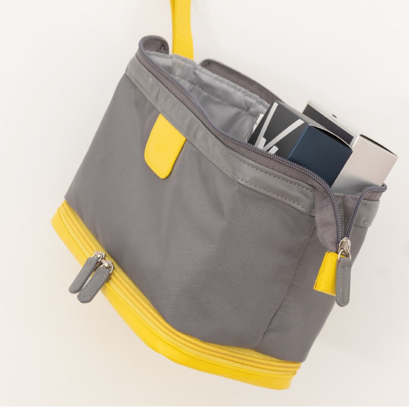 上汽大众 一包收齐 层洗漱包