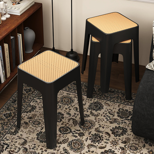 塑料凳子家用可叠放高板凳加厚中古藤编方凳现代简约客厅餐桌椅子
