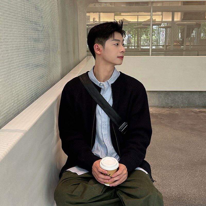 圆领毛衣开衫拉链男生春秋季休闲针织打底衫宽松慵懒风上衣外套