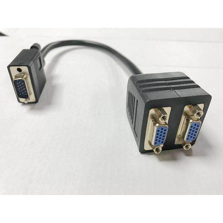 VGA 一分二线，DVI 一分配器。一台电脑分两个显示器同一画面，