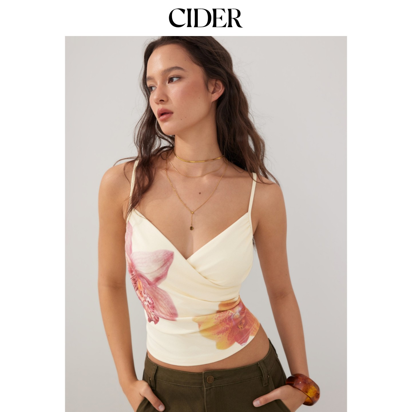 CIDER2026早秋季新品碎花V领褶皱裹身吊带上衣115253769图片