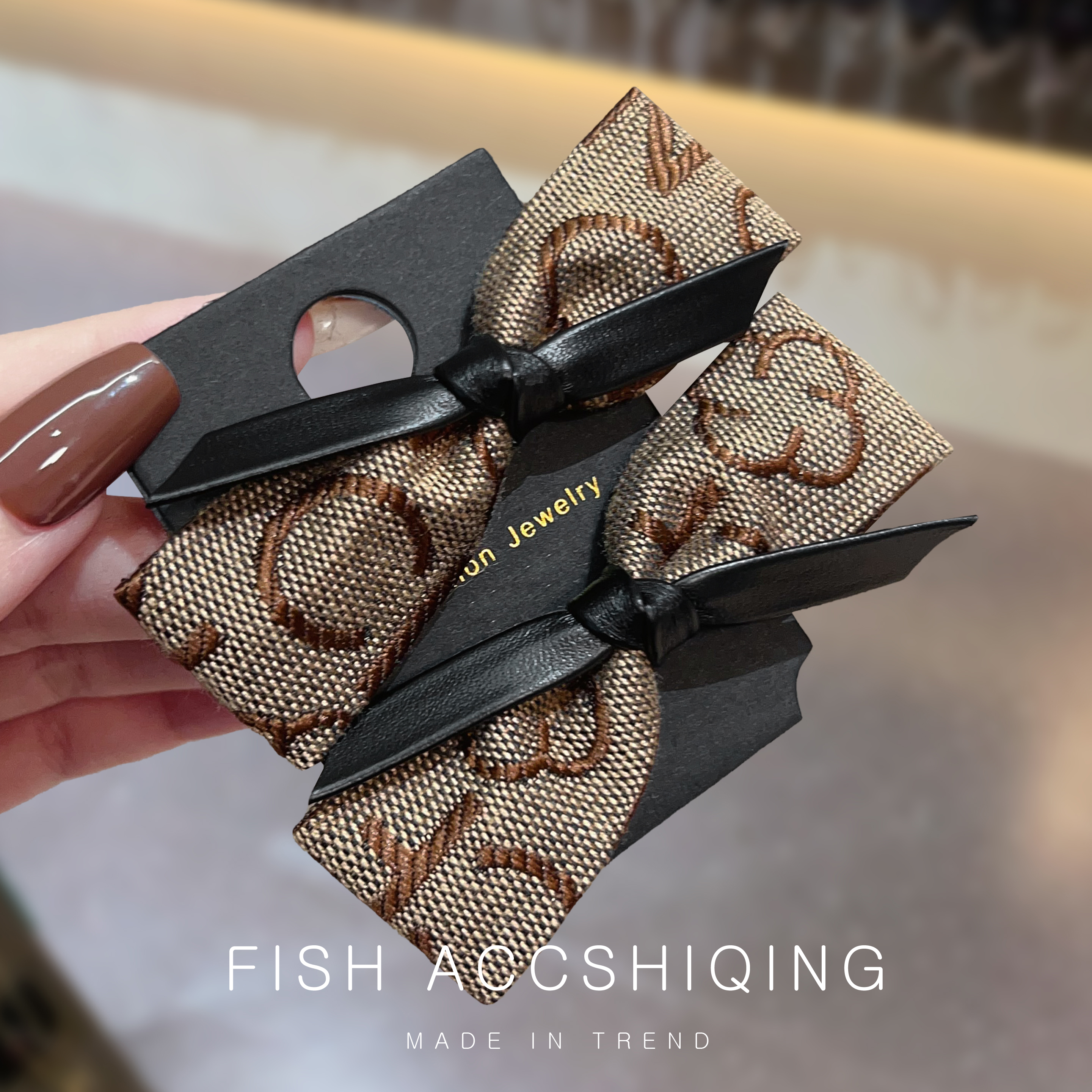 鸭嘴夹侧边刘海碎发夹高级感发卡