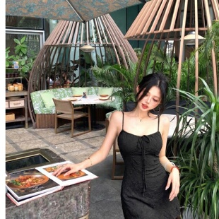 女士真丝桑蚕丝连衣裙轻奢感（带胸垫+里衬）法式度假绿色吊带