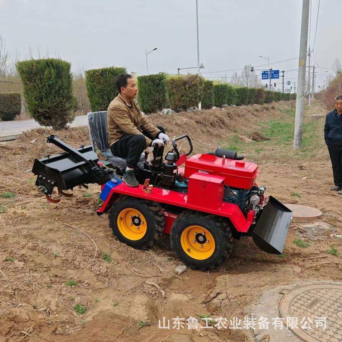 农用水旱四驱柴油机大棚果园翻土耕地播种旋耕机乘坐式履带微耕机