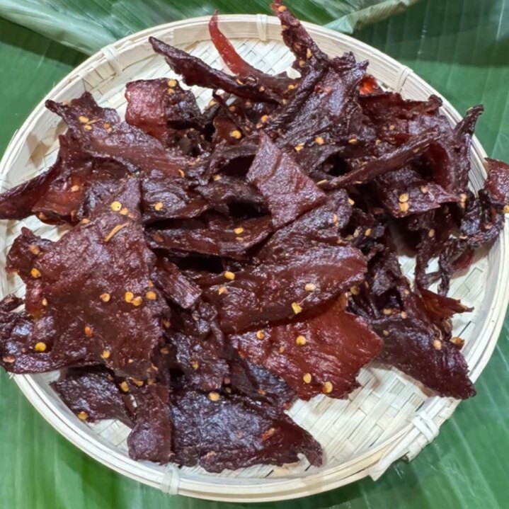 正宗云南牛干巴傣味手工炭烤原味香辣涮涮辣牛肉干巴