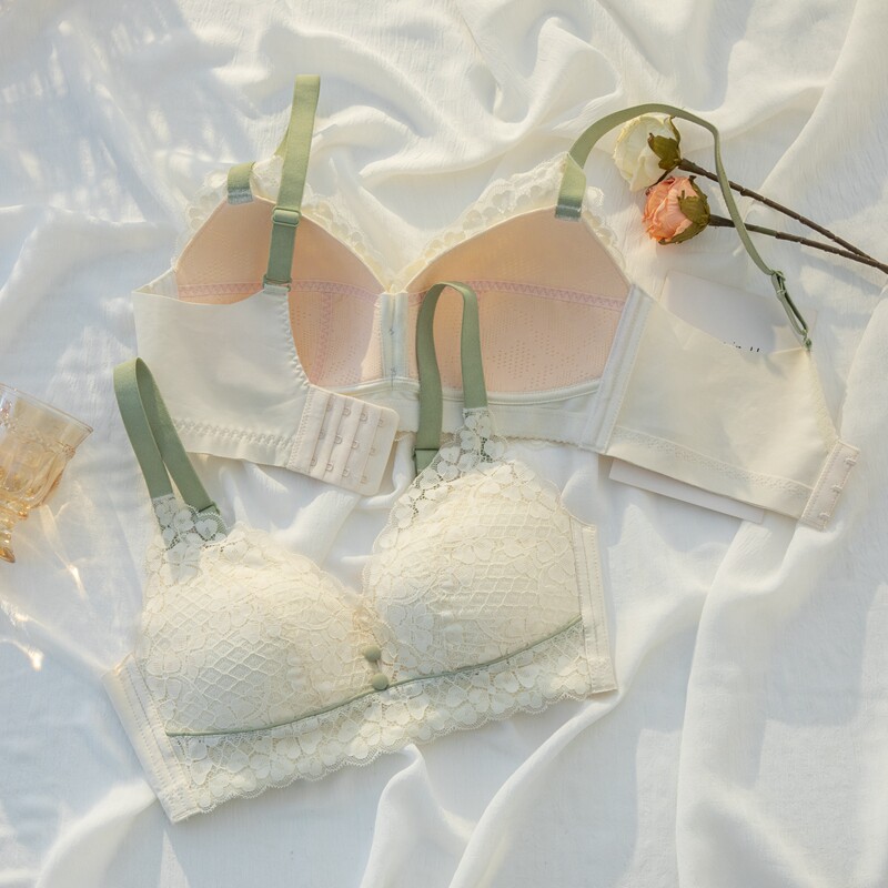 乳胶内衣女超薄款大m胸显小夏季少女士调整型防下垂大码文胸罩套