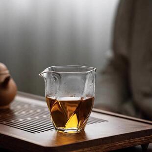 厂家高硼硅玻璃分茶器透亮茶海家用功夫茶具创意旋纹六角公杯