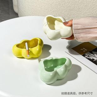 可爱家用客厅家居办公室防飞灰烟缸 陶瓷烟灰缸创意云朵个性