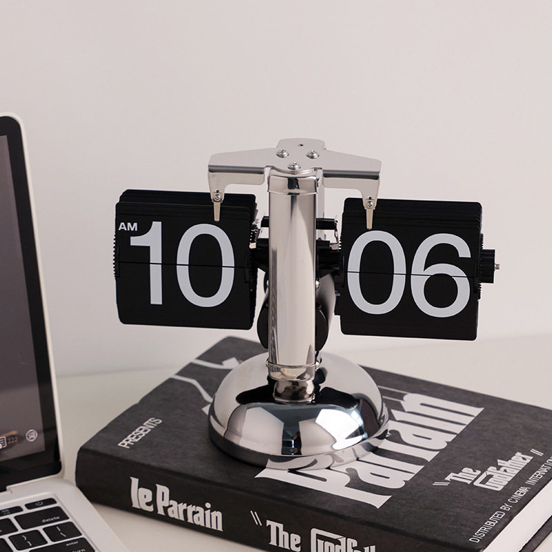 现代轻奢高级感自动翻页时钟桌面摆件创意客厅装饰摆台式数字钟表