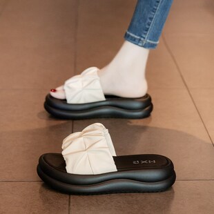 凉拖鞋女夏季外穿2025新款厚底增高一字拖海边配裙子度假沙滩凉鞋