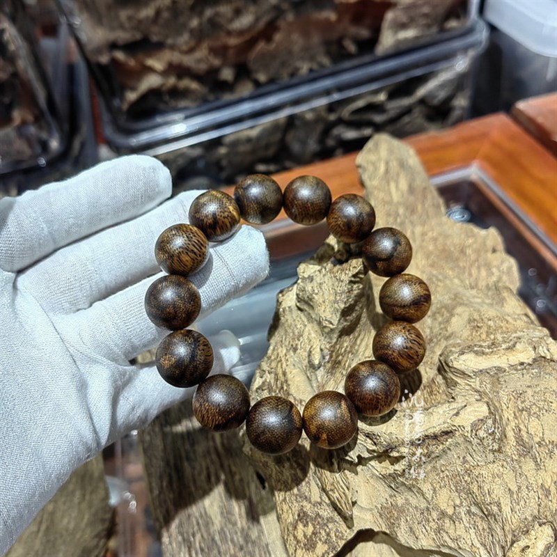 柬埔寨老料菩萨奇九分沉水天然沉香16mm手串佛珠手链花凉棋韵浓郁