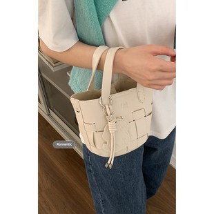 韩国手提编织菜篮子包包女2u025新款 小众水桶包高级感斜挎 潮时尚