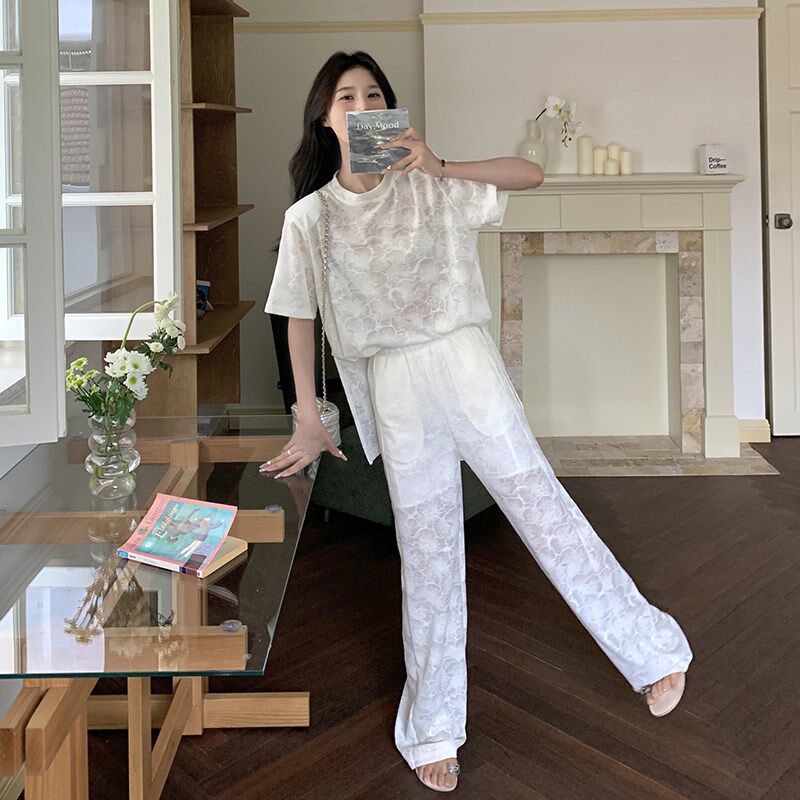 白色蕾丝刺绣印花微透薄r款套装女夏季高级感休闲T恤阔腿裤两件套